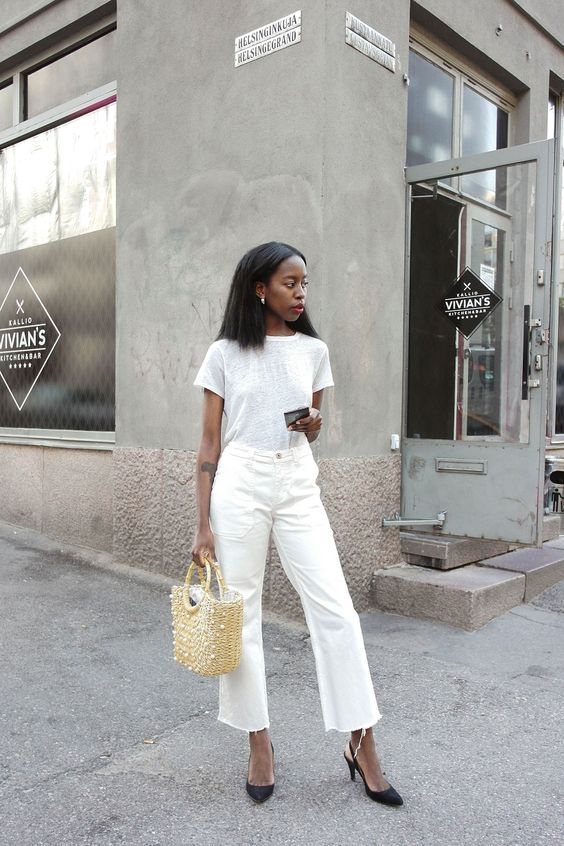 All White Boyfriend Jeans Outfit