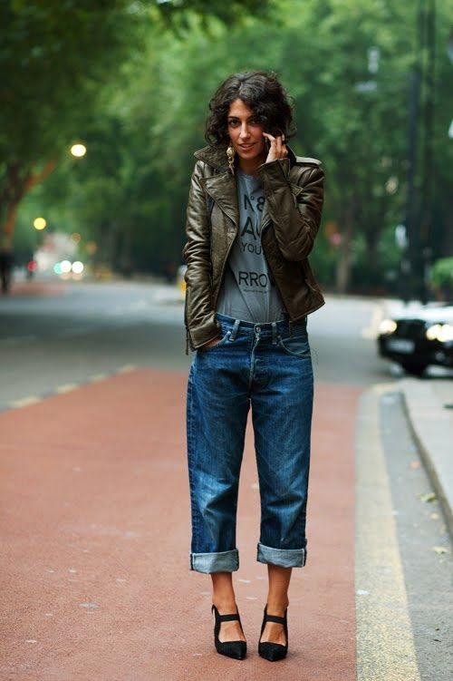 Chic Streetwear Style With Boyfriend Jeans