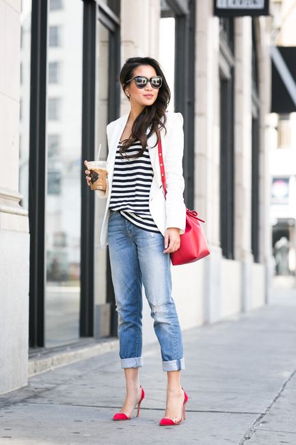 Boyfriend Jean Outfit with Parisian Style