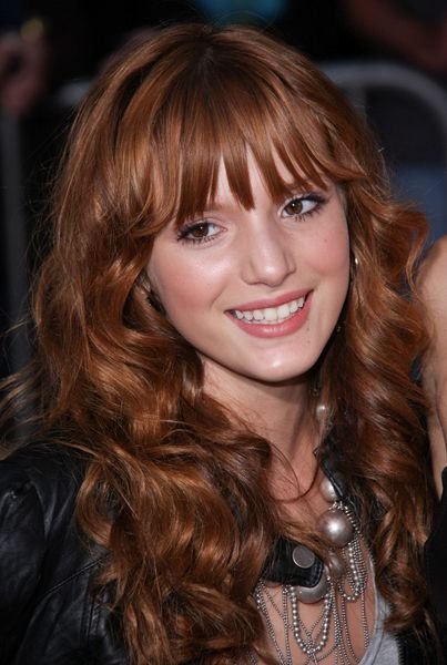 Bella Thorne bangs