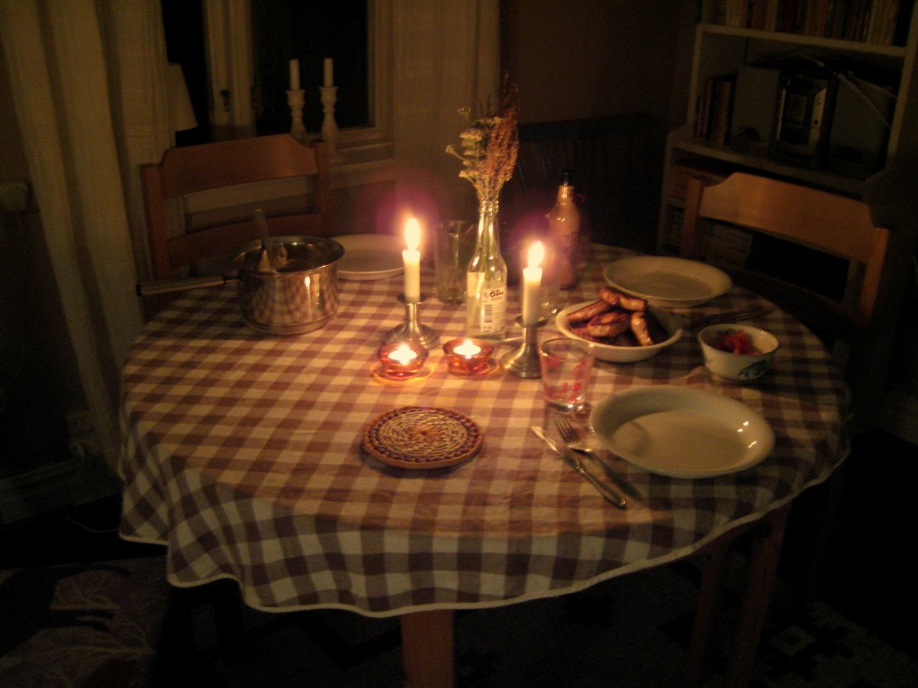 candle light dating