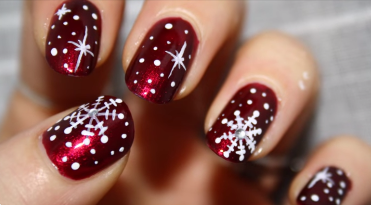 simple snowflake nail art design