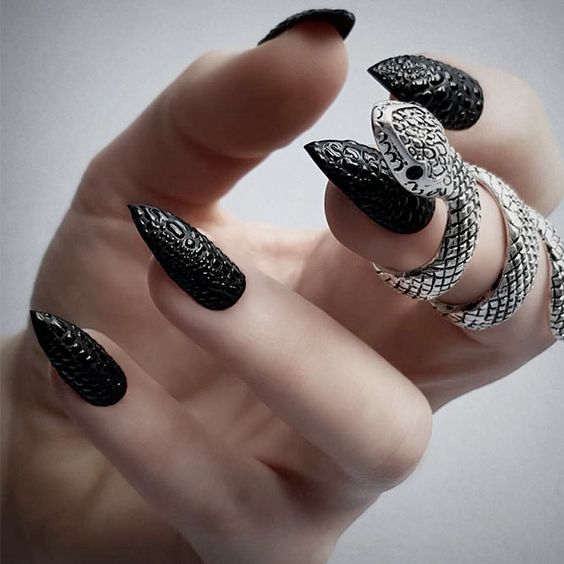 3D and Textured Stiletto Nails