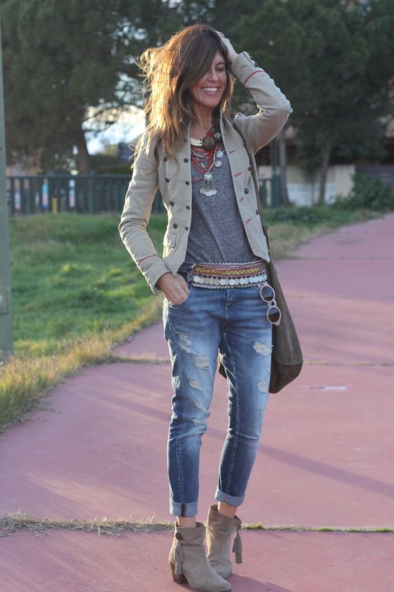 Front Row Chic with Boyfriend Jeans