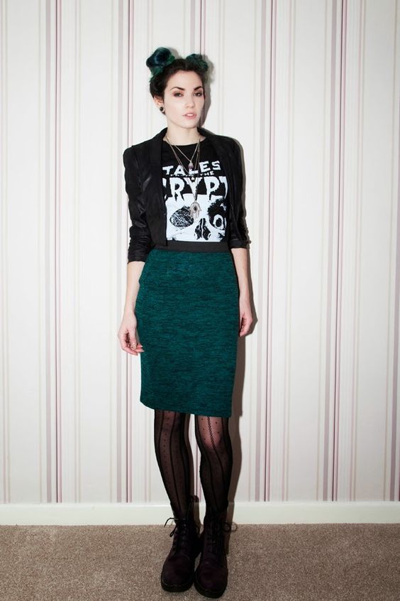 Gothic Grunge Style Pencil Skirt Outfit