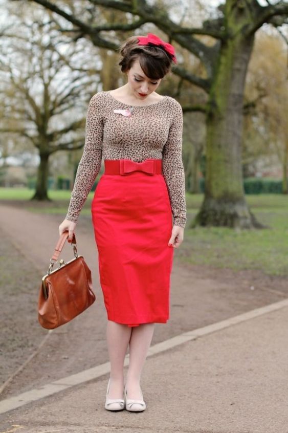 Relaxed Natural Tones Pencil Skirt