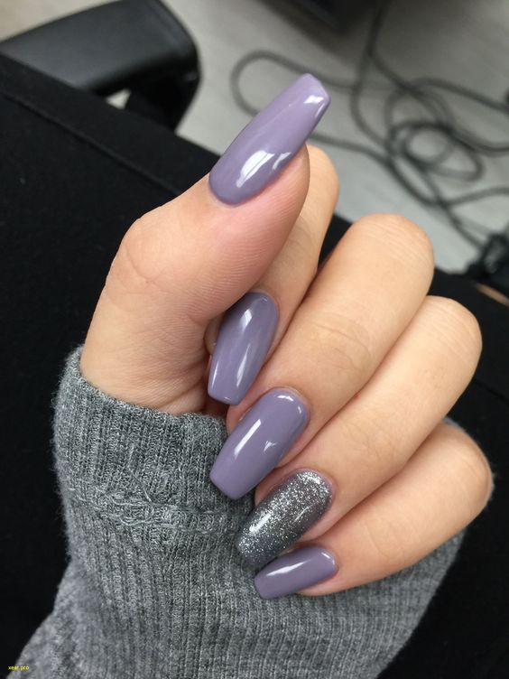 Purple Nail Designs – Mauve with Statement Nail | girlterestmag