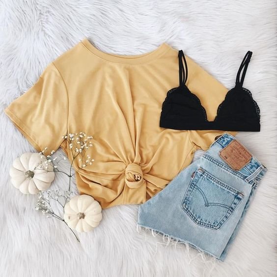 Outfits with best sale yellow shirts