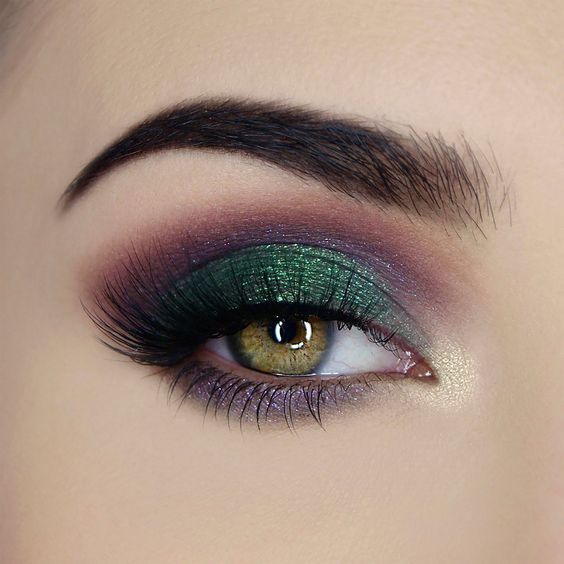 Smokey Eye Make-Up – Emerald Green