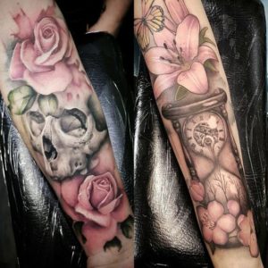 Hourglass-Sleeve-Tattoos