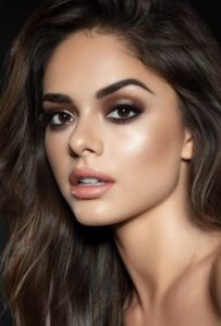 smokey eyes peach and shimmer