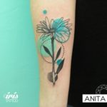 fun-daisy-flower-tattoo