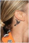 hummingbird-behind-the-ear-tattoo
