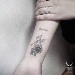 paired-daisy-flower-tattoo